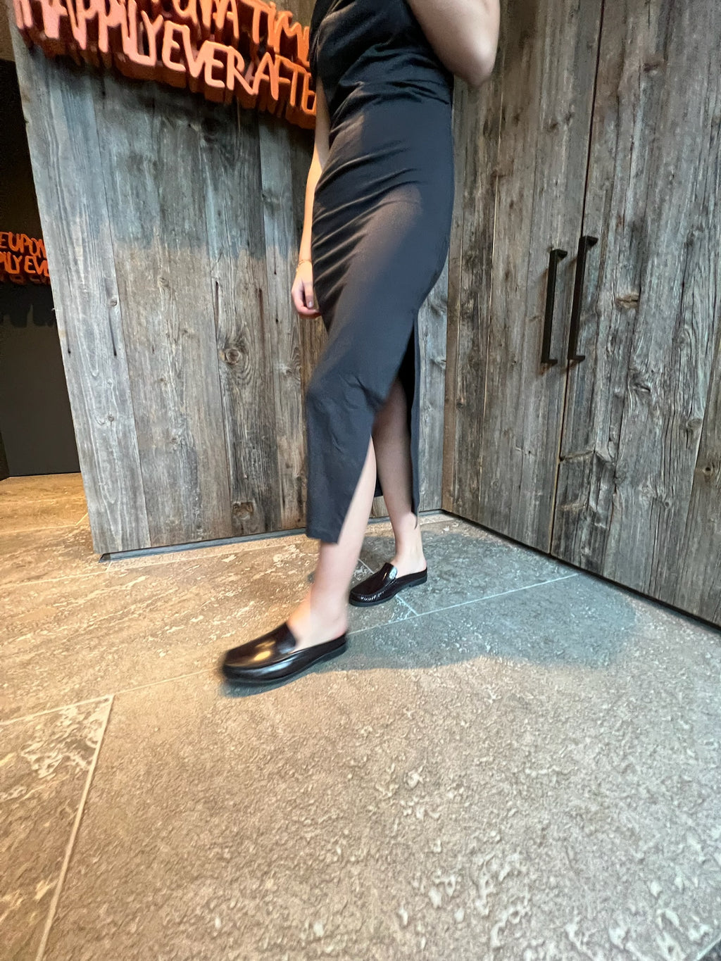 DRESS