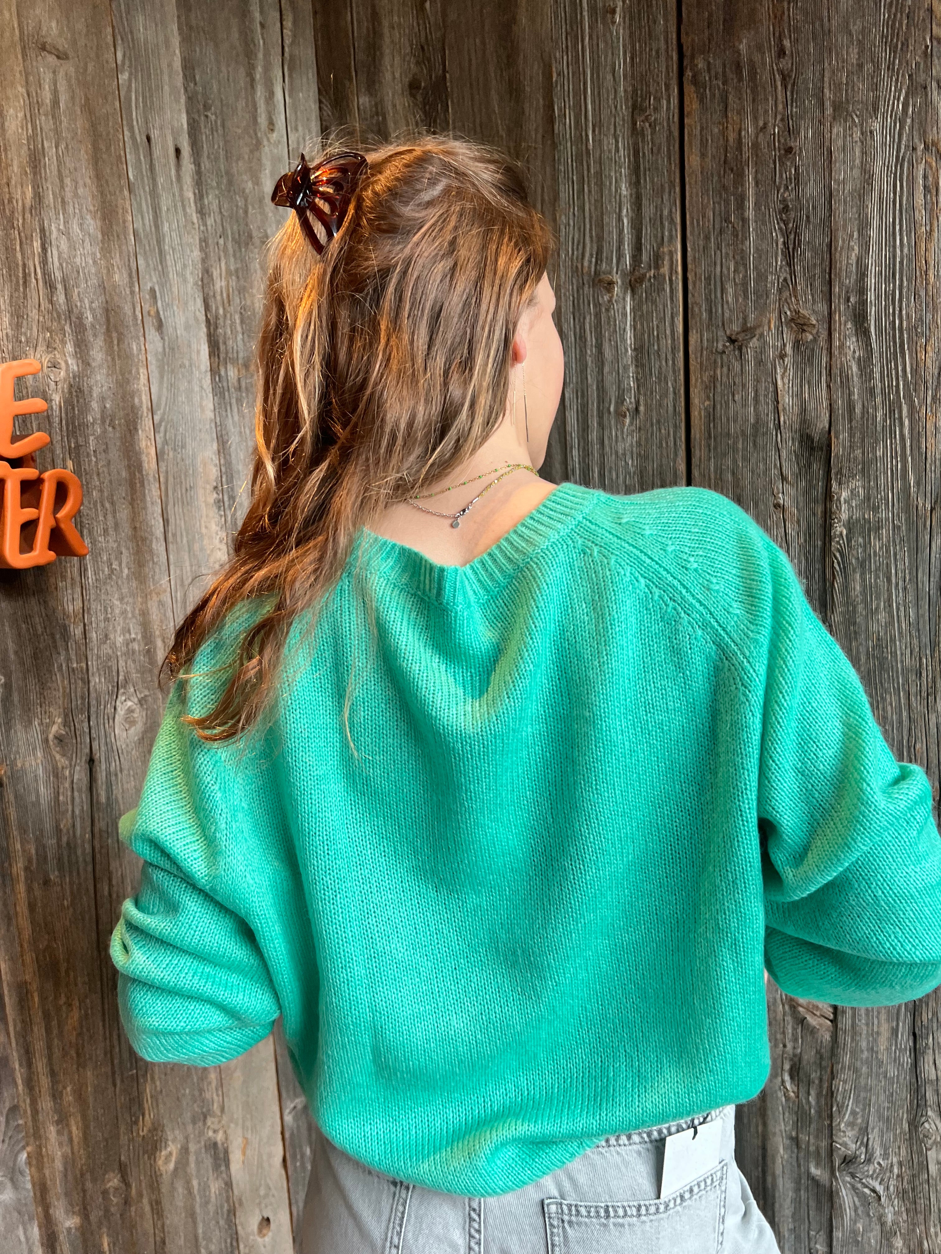 Knitwear green