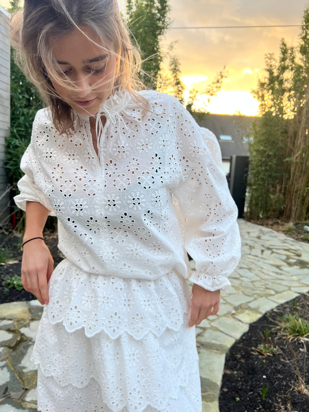 BLOUSE