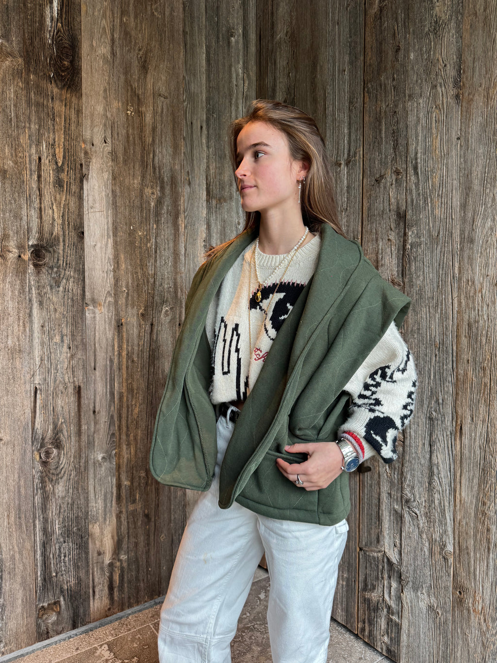 SLEEVELESS GILET