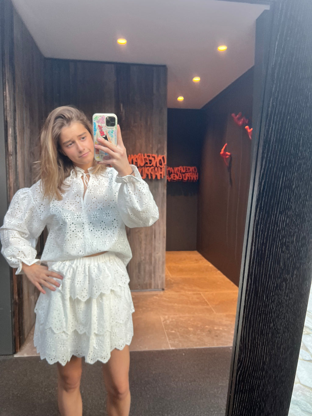 BLOUSE